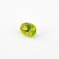 Peridot - 1.65 Ct Oval AAA Apple Green Clean