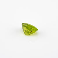 Peridot - 1.65 Ct Oval AAA Apple Green Clean
