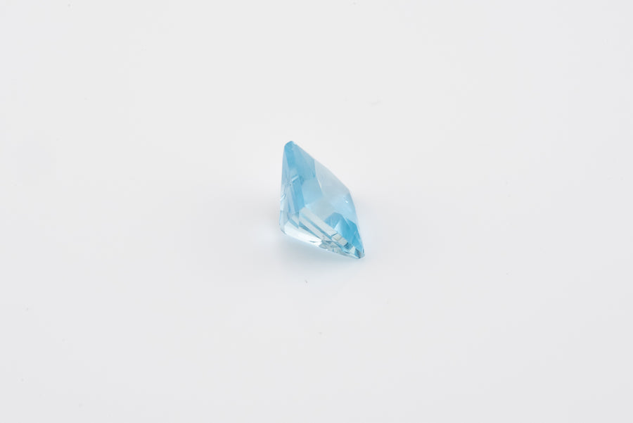 Aquamarine - 1.10 Ct Cushion Cut  VS-VVS Clarity