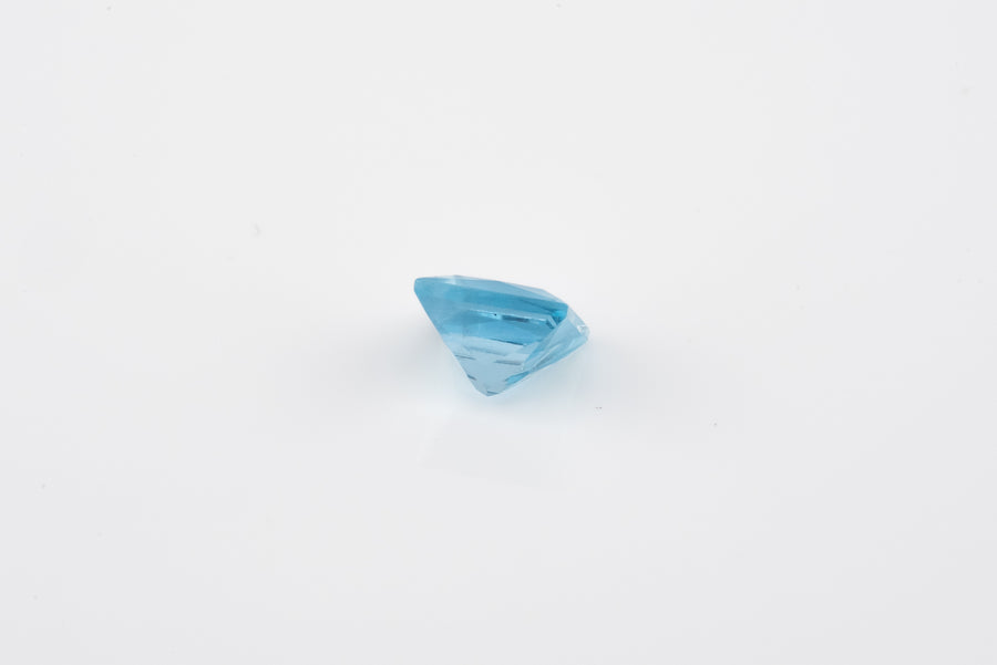 Aquamarine - 1.10 Ct Cushion Cut  VS-VVS Clarity