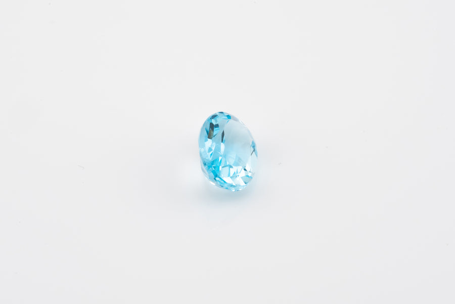 Topaz - 1.65ct Oval Cut Swiss Blue