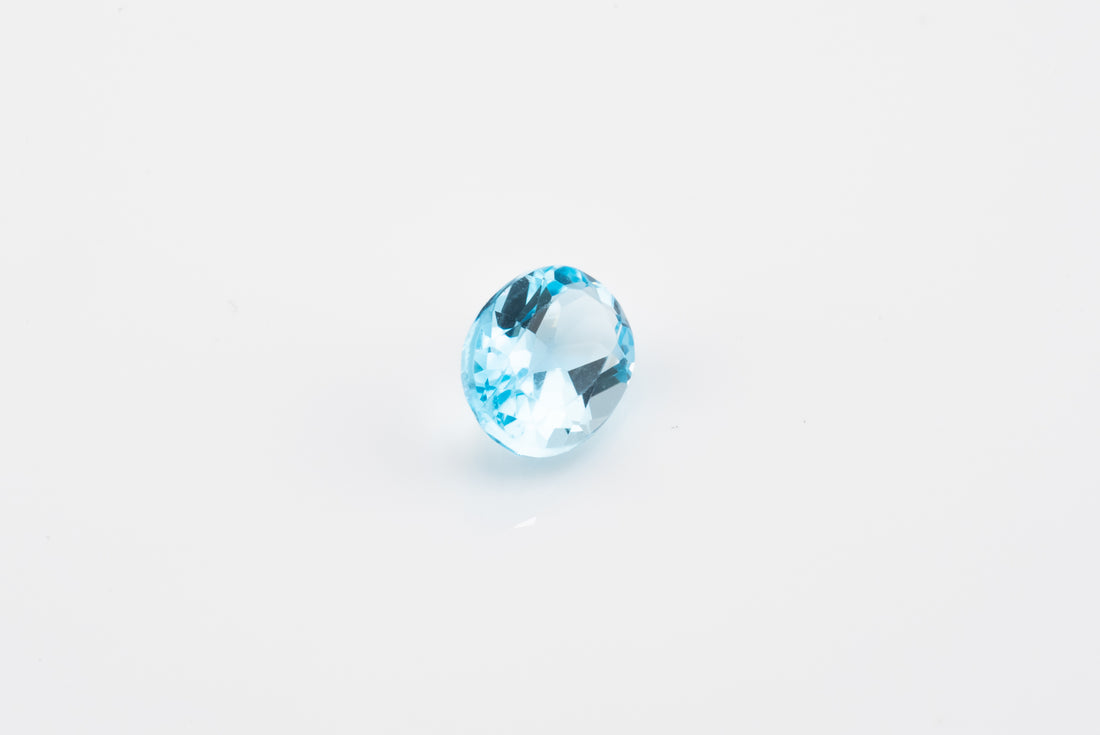 Topaz - 1.65ct Oval Cut Swiss Blue