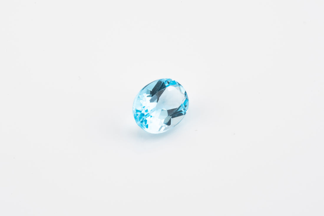 Topaz - 1.65ct Oval Cut Swiss Blue