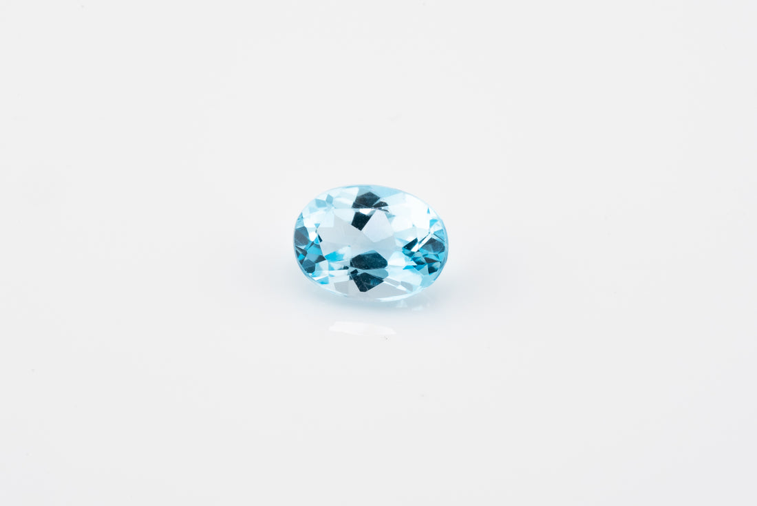 Topaz - 1.65ct Oval Cut Swiss Blue