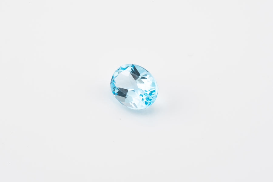 Topaz - 1.65ct Oval Cut Swiss Blue