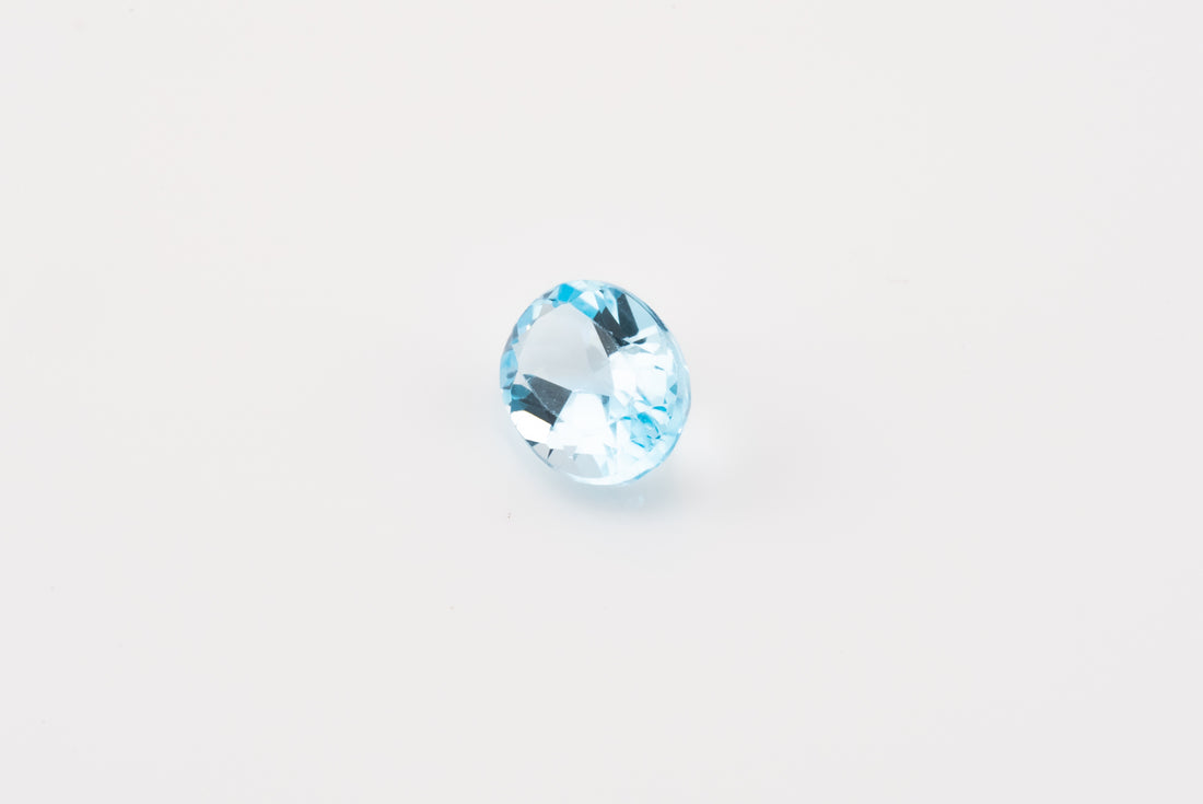 Topaz - 1.65ct Oval Cut Swiss Blue