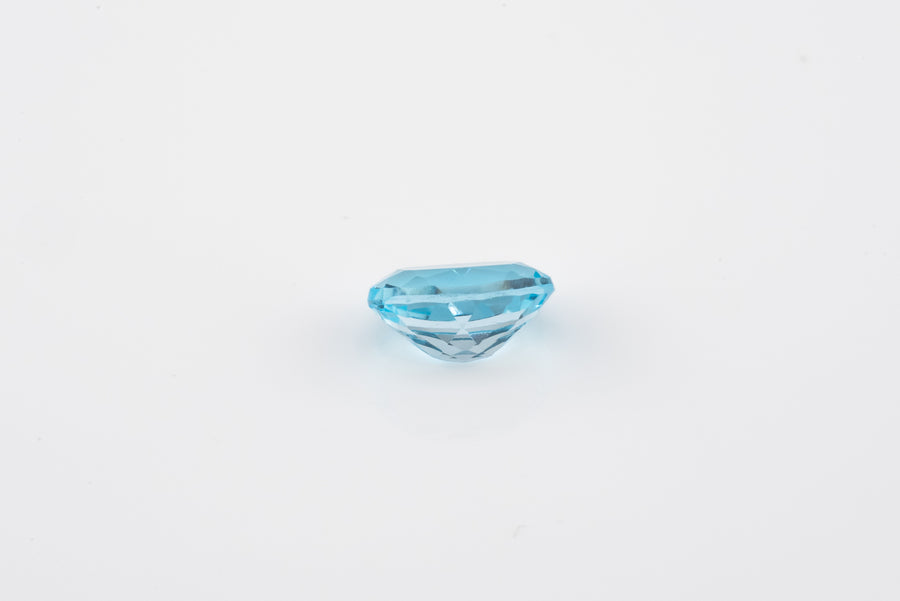 Topaz - 1.65ct Oval Cut Swiss Blue