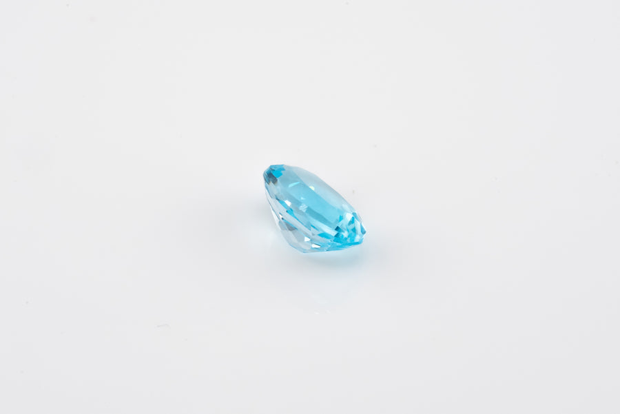 Topaz - 1.65ct Oval Cut Swiss Blue